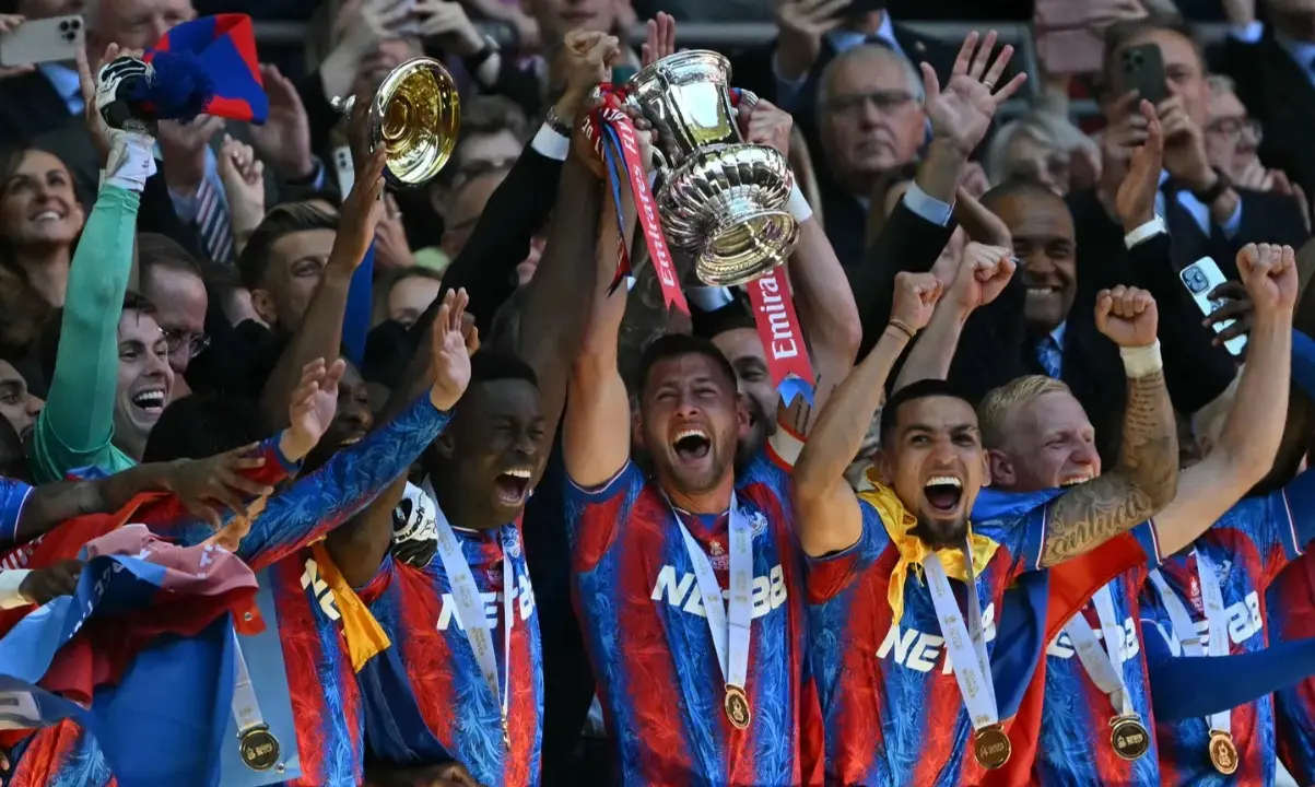 Crystal Palace Sikap Profesional Pemain
